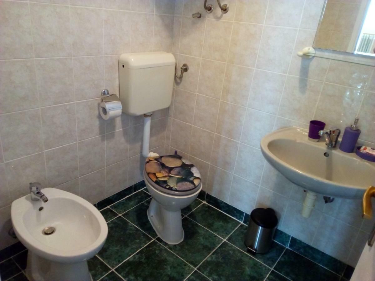 דירות ספליט Apartman Dario מראה חיצוני תמונה