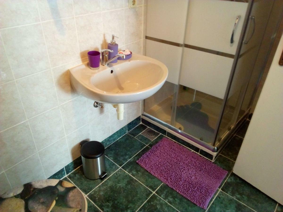 דירות ספליט Apartman Dario מראה חיצוני תמונה