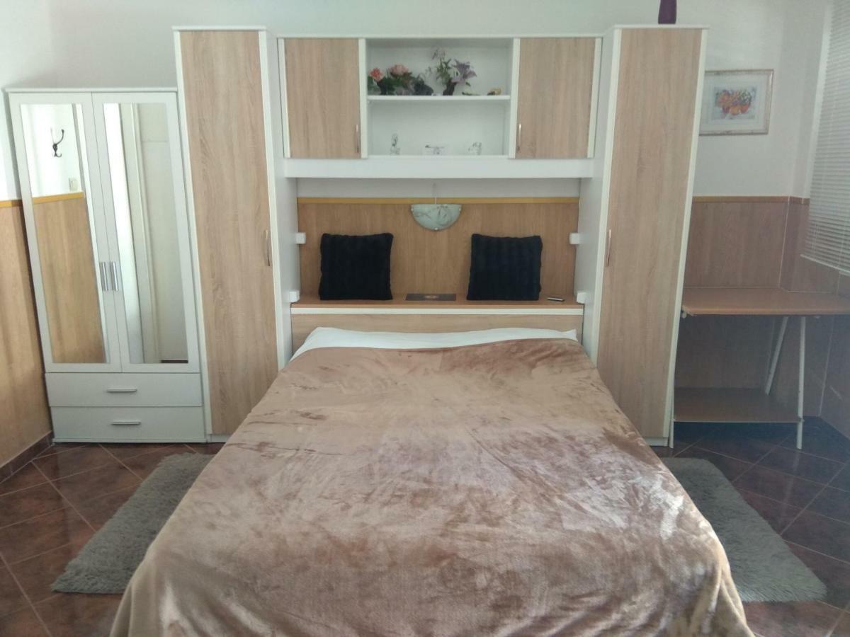 דירות ספליט Apartman Dario מראה חיצוני תמונה