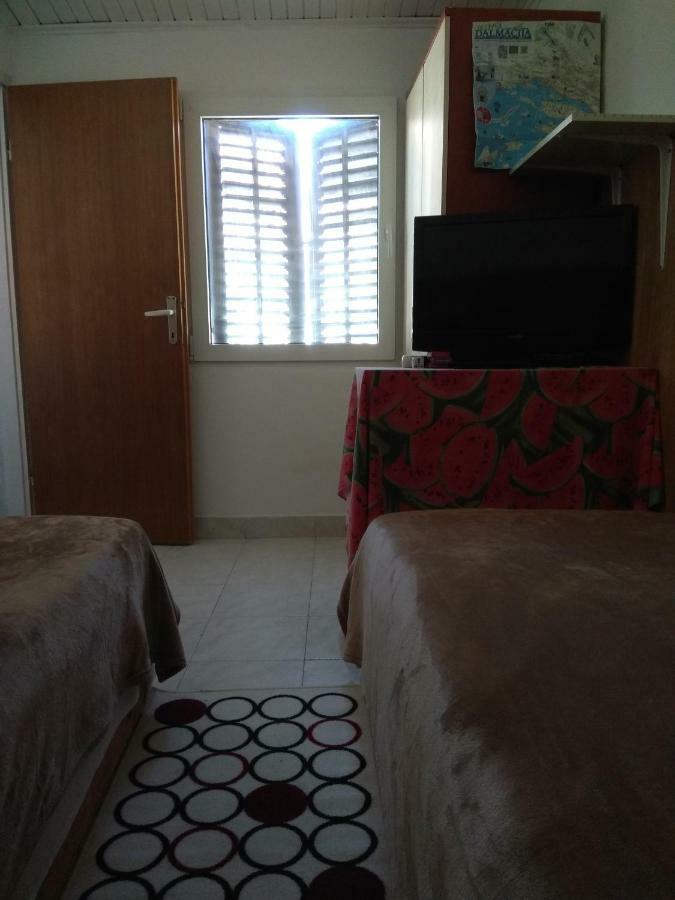 דירות ספליט Apartman Dario מראה חיצוני תמונה